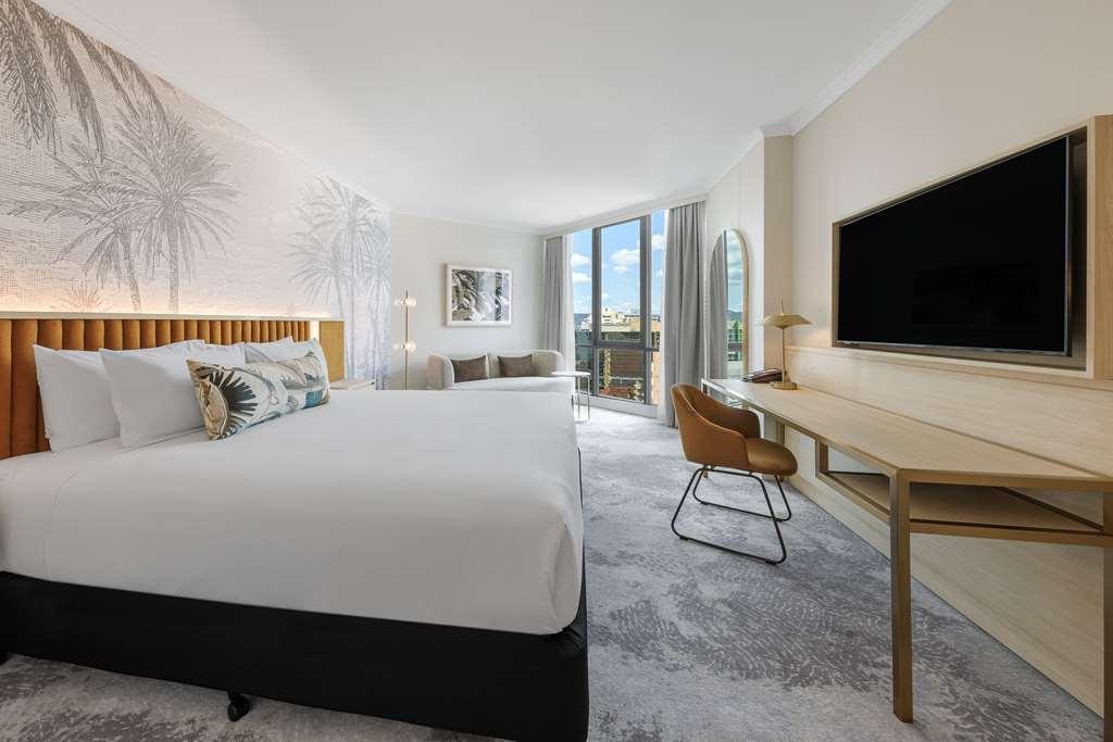 布里斯班阿莫拉酒店 客房 照片 A guest room at the hotel
